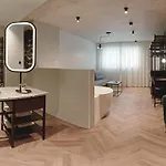 ゾンネ ホテル 4*