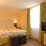 ゾンネ 4*